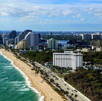 Hotel with an ocean view at Sonesta Fort Lauderdale Beach.