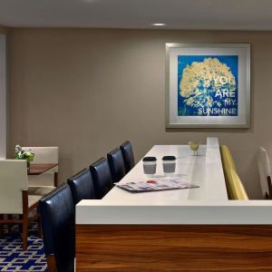 Cozy bar and coworking space at Sonesta ES Suites Cincinnati - Blue Ash.