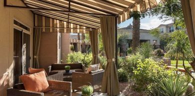 Day room with terrace at Sonesta Suites Scottsdale Gainey Ranch.