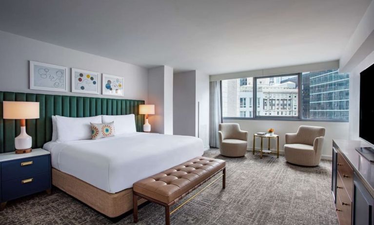 Day use room with natural light at Royal Sonesta Chicago Downtown. 