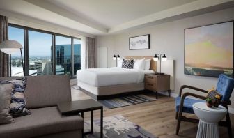 Day use room with natural light at Sonesta Irvine.