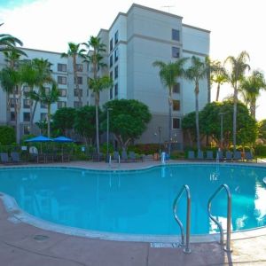 Outdoor pool at Sonesta Anaheim Resort Area.