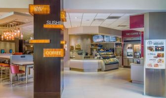 Food and beverage available at Sonesta Los Angeles Airport LAX.