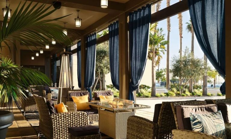 Relaxing dining and coworking space at Sonesta Redondo Beach & Marina.