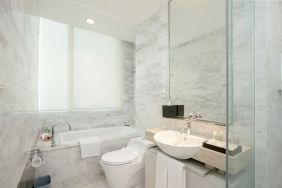 Guest bathroom at Fraser Residence Sudirman Jakarta.