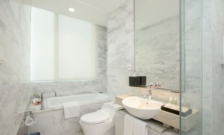 Guest bathroom at Fraser Residence Sudirman Jakarta.