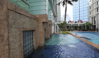 Pool area at Fraser Residence Sudirman Jakarta.