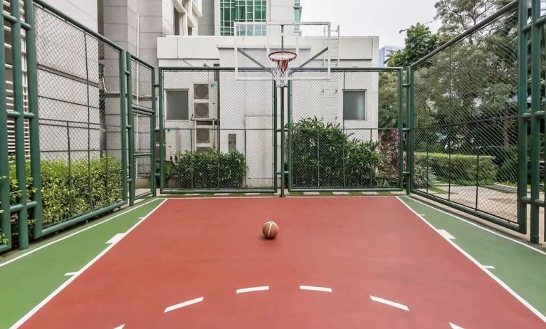 Basketball court and fitness space at Fraser Residence Sudirman Jakarta.