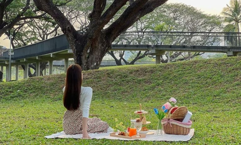 Picnic and garden area at Modena By Fraser Bangkok.