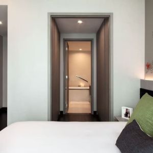 King room with private bathroom at Fraser Place Setiabudi Jakarta.