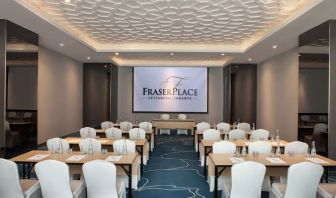 Professional meeting room at Fraser Place Setiabudi Jakarta.