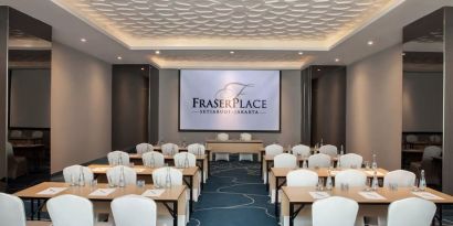 Professional meeting room at Fraser Place Setiabudi Jakarta.