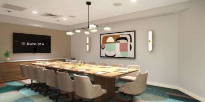 Meeting room at Sonesta Miami Airport.