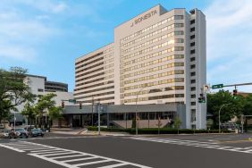 Hotel exterior at Sonesta White Plains Downtown.