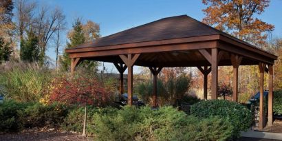 Outdoor terrace and garden at Sonesta Simply Suites Cleveland North Olmsted Airport.