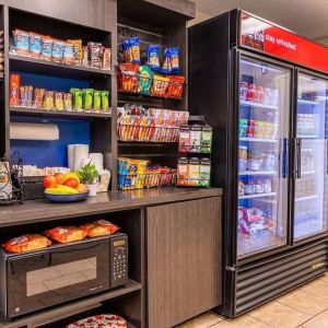 Snack bar at Sonesta Simply Suites Oklahoma City Airport.