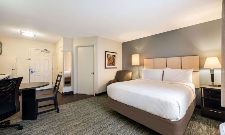 Day use room at Sonesta Simply Suites Hampton.