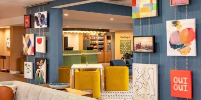 Coworking and lounge area at Sonesta Select Boston Foxborough Mansfield.