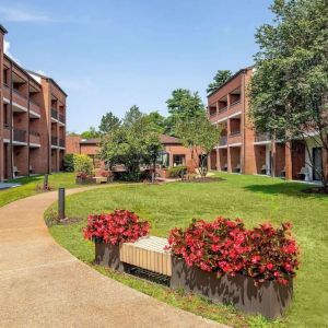 Hotel exterior at Sonesta Select Boston Foxborough Mansfield.