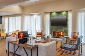 Lobby and lounge at Sonesta Select Boston Foxborough Mansfield.