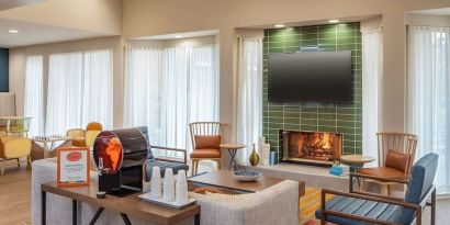 Lobby and lounge at Sonesta Select Boston Foxborough Mansfield.