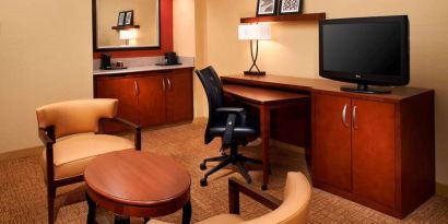 Day use room with lounge at Sonesta Select Detroit Auburn Hills.