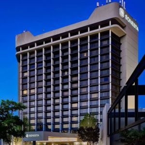 Hotel exterior at Sonesta Nashville Airport.