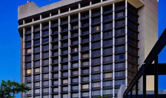 Hotel exterior at Sonesta Nashville Airport.