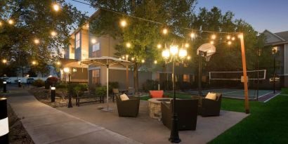 Lounge outdoors at night at Sonesta ES Suites Reno.