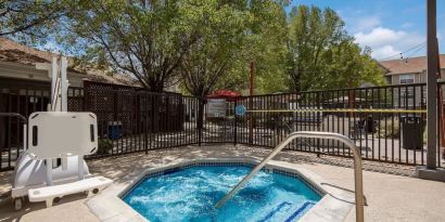 Hot tub at Sonesta ES Suites Reno.