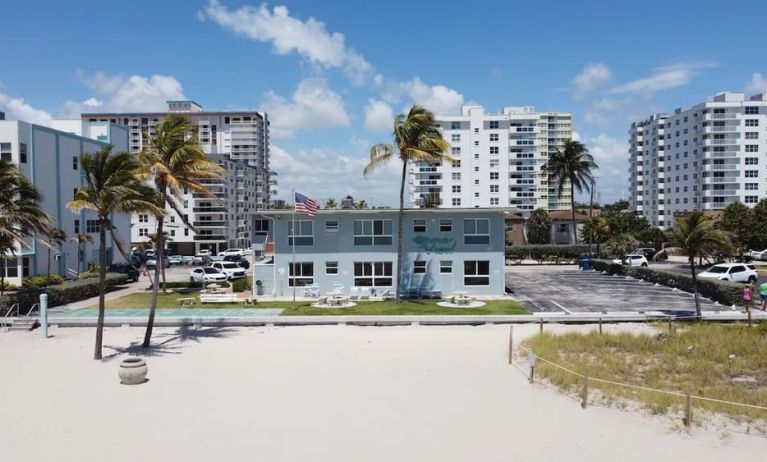 Hotel with beach access at Shore View Hotel.