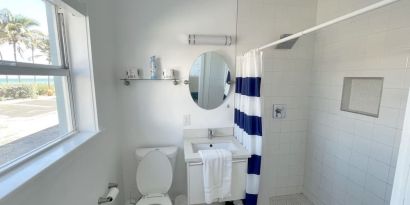 Guest bathroom at Shore View Hotel.