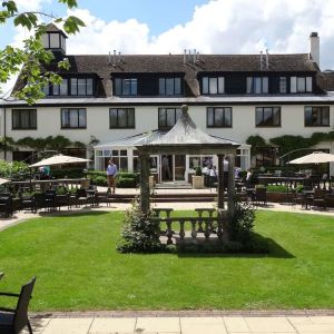 Stunning outdoor terrace and garden at DoubleTree By Hilton Oxford Belfry.