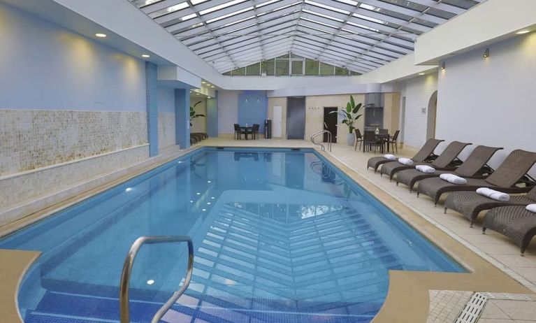 Indoor pool at DoubleTree By Hilton Oxford Belfry.