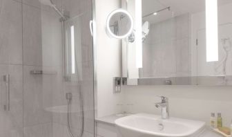 Guest bathroom with shower at DoubleTree By Hilton Oxford Belfry.