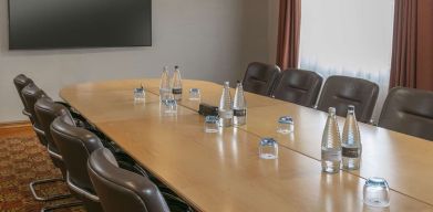 Meeting room at DoubleTree By Hilton Oxford Belfry.