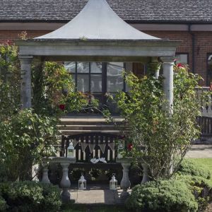 Outdoor courtyard at DoubleTree By Hilton Oxford Belfry.