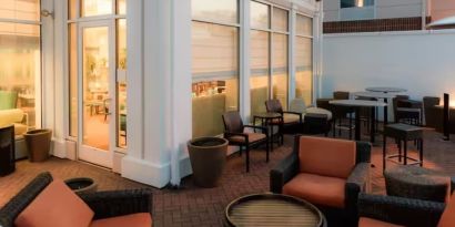 Outdoor seating area at Hilton Garden Inn Kennett Square.