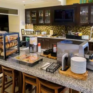 Dining and breakfast area at Hilton Garden Inn Kennett Square.