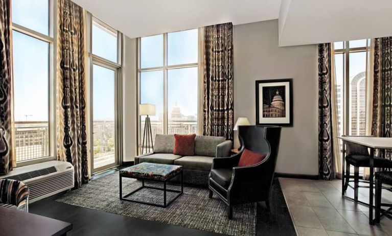 Spacious king room with natural light at Hampton Inn & Suites Austin @ The UniversityCapitol.