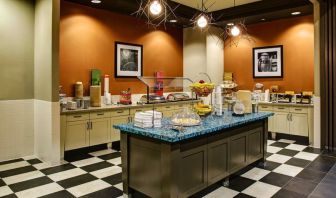 Dining room at Hampton Inn & Suites Austin @ The UniversityCapitol.