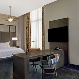 Day use room with TV at Hampton Inn & Suites Austin @ The UniversityCapitol.