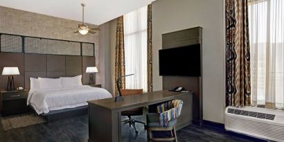 Day use room with TV at Hampton Inn & Suites Austin @ The UniversityCapitol.