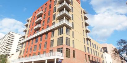 Hotel exterior by day at Hampton Inn & Suites Austin @ The UniversityCapitol.