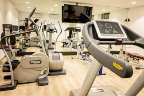 Fitness center at DoubleTree By Hilton Brussels City.