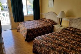 Day use room with two double beds at Bay Breeze Motel.