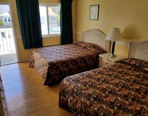 Day use room with two double beds at Bay Breeze Motel.