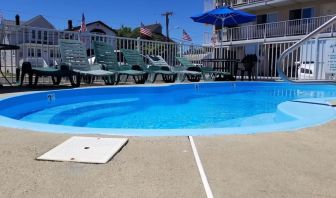 Outdoor pool at Bay Breeze Motel.