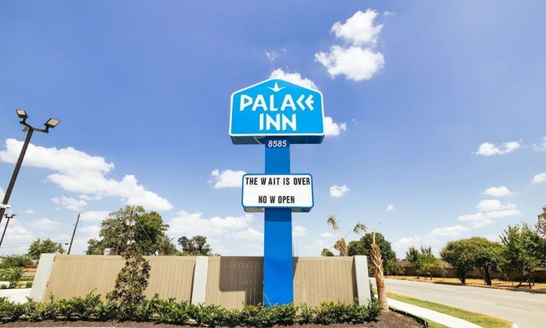 Hotel signage at Palace Inn Blue Laura Koppe Rd.