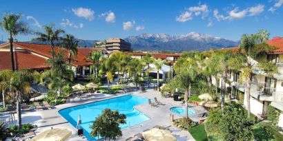 Outdoor pool at DoubleTree By Hilton Ontario Airport.